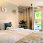 Comfortable For 10 People With A Private Sauna, Apartment *