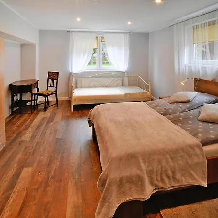 Comfortable For 10 People With A Private Sauna * Kolobrzeg