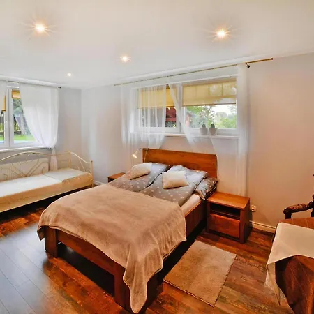 Comfortable For 10 People With A Private Sauna * Kolobrzeg