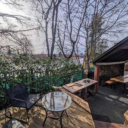 Comfortable For 10 People With A Private Sauna, 아파트 코워브제크