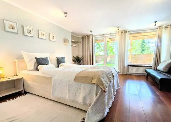 Comfortable For 10 People With A Private Sauna, Kołobrzeg